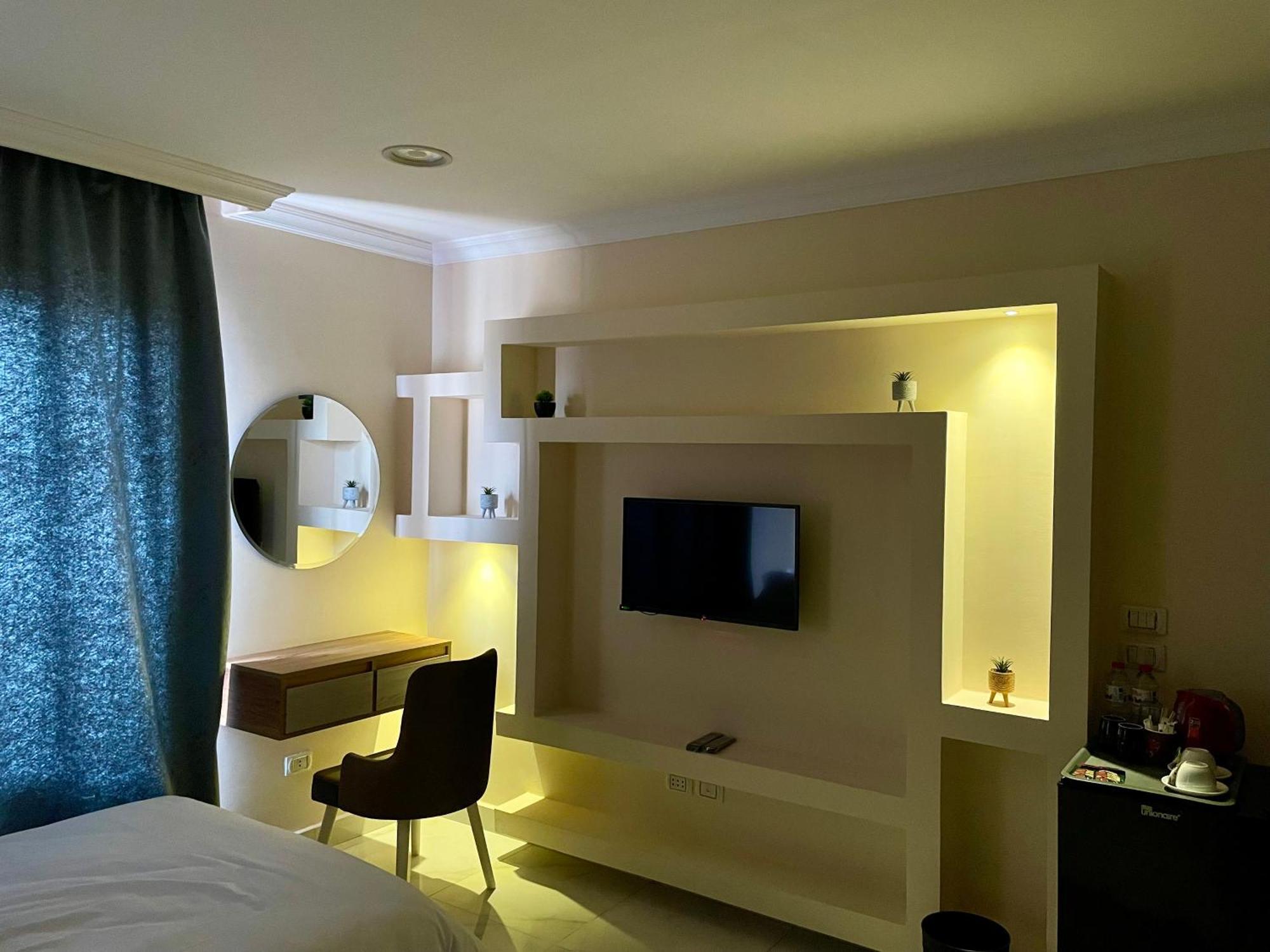 Pyramuse Inn Nazlat as Sammān Zewnętrze zdjęcie