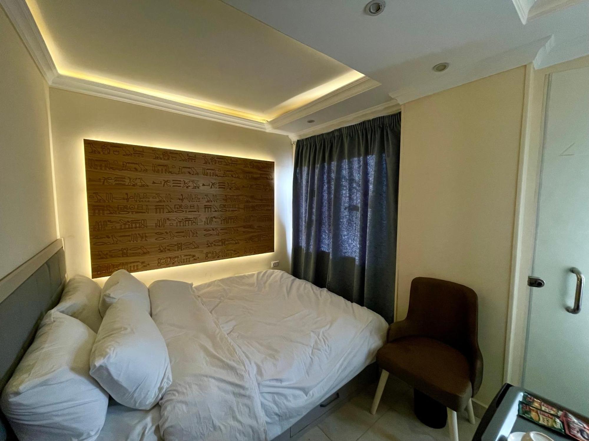 Pyramuse Inn Nazlat as Sammān Zewnętrze zdjęcie