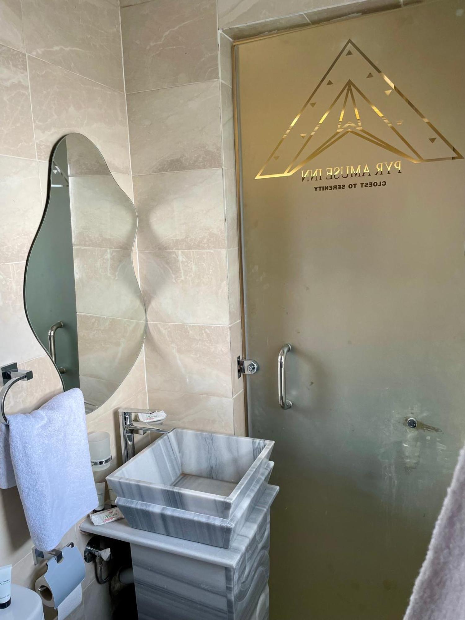 Pyramuse Inn Nazlat as Sammān Zewnętrze zdjęcie